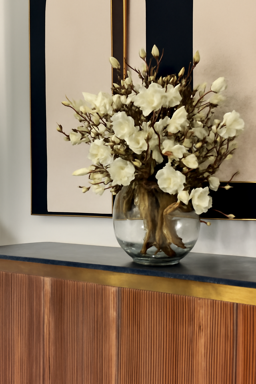 Vase lune 16" avec magnolias