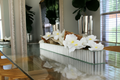 Cache-pot miroir 48" orchidées blanches