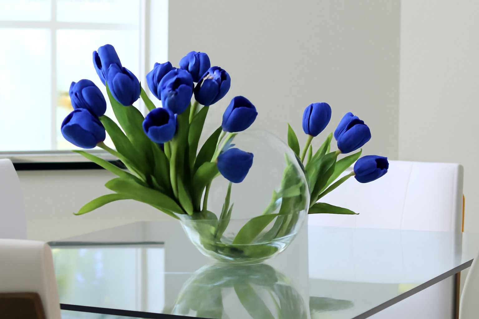 Vase avec tulipes
