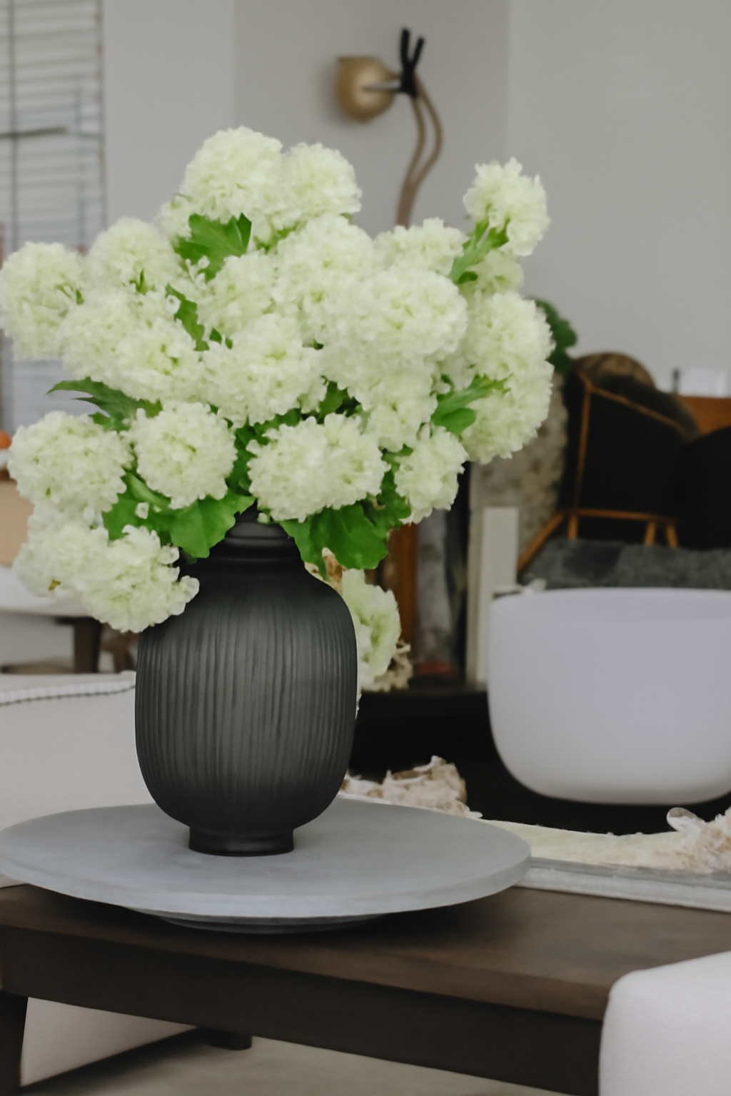 Vase moyen vert aux fleurs