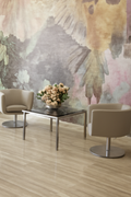 Roses roses dans coupe en verre